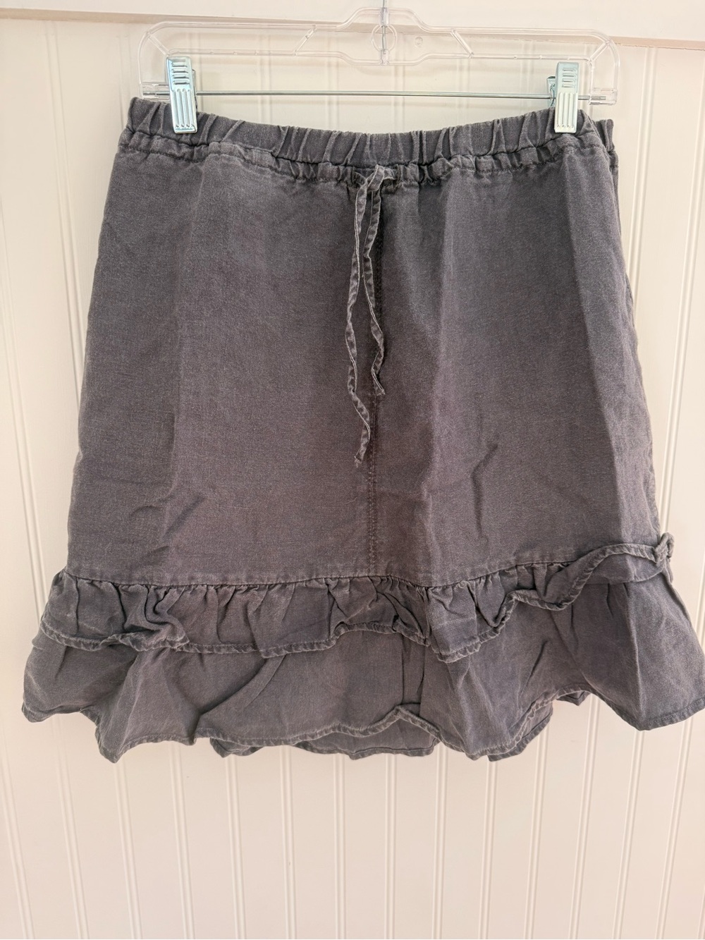 Athleta Women’s Ruffle Hem Drawstring Skirt - washed Charcoal Gray size M